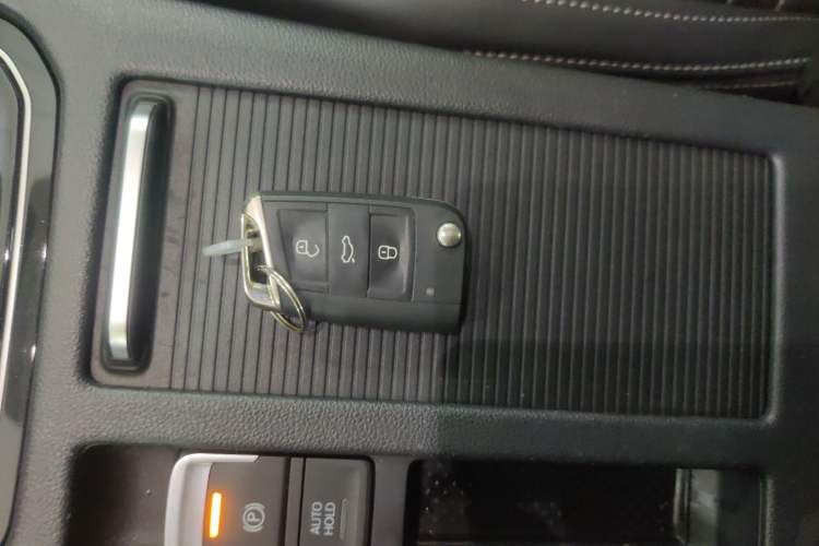 Used Volkswagen Magotan 2025 Zhongxiang Version 280TSI DSG Comfort Edition Interior 1