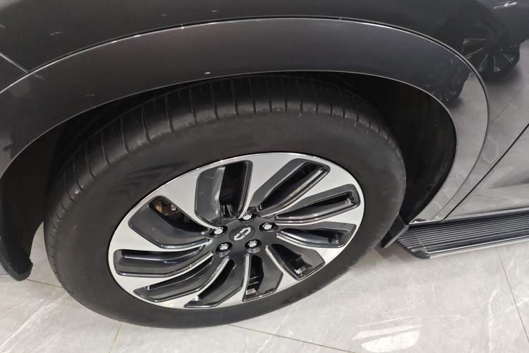 Used Hima AITO M7 2024 1.5T Rear-Drive Plus Version 6 Seats