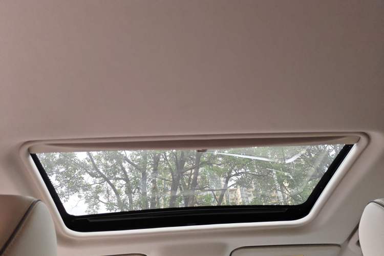 Used Buick GL8 2021 Land Cruiser Executive Class 652T Smart Luxury Model Headliner