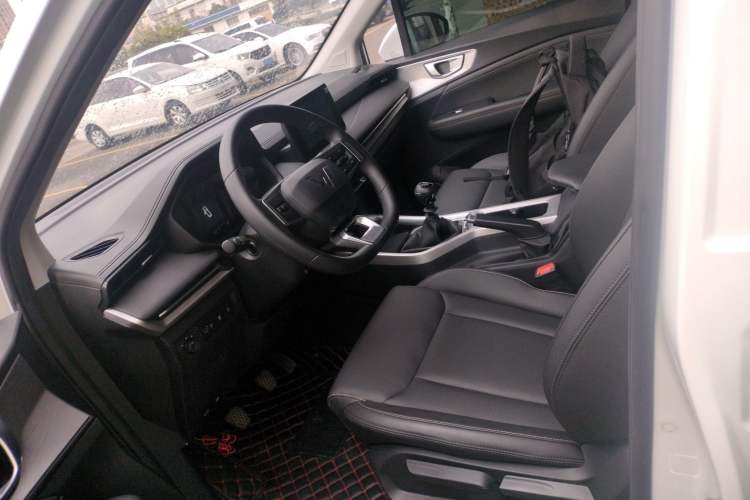 Used Wuling Jiachen 2022 1.5T Manual Comfort & Dynamic Version
