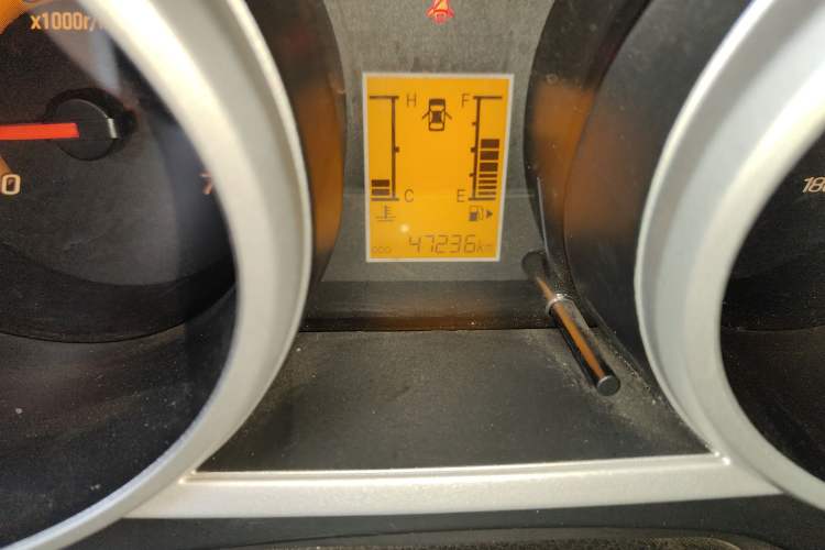 Used CHANGAN KAICHENG Ounuo S 2014 1.5L Luxury Model Odometer Close Up