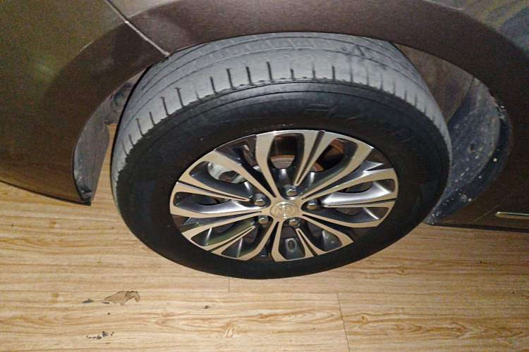 Used Buick GL8 2020 Land Business Class 652T Luxury Model
