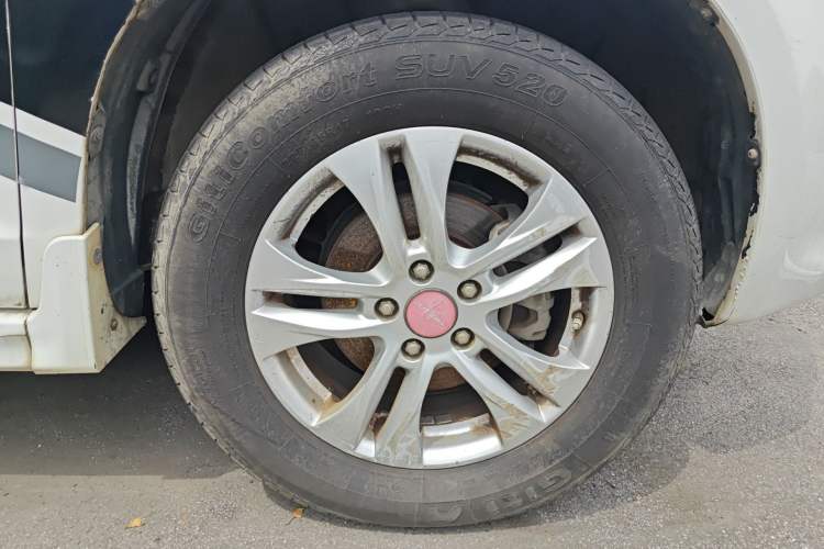 Used Haval H6 2013 Upgraded Model 1.5T Manual Two-Wheel Drive Elite Version