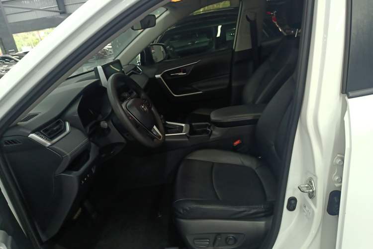 Used Toyota RAV4 2020 2.0L CVT Two-Wheel Drive Fashion Edition
