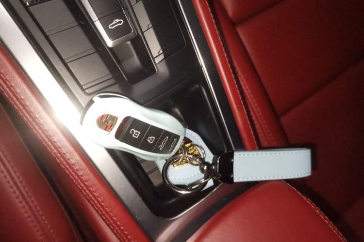 Used Porsche 718 2020 Boxster 2.0T Vehicle Key