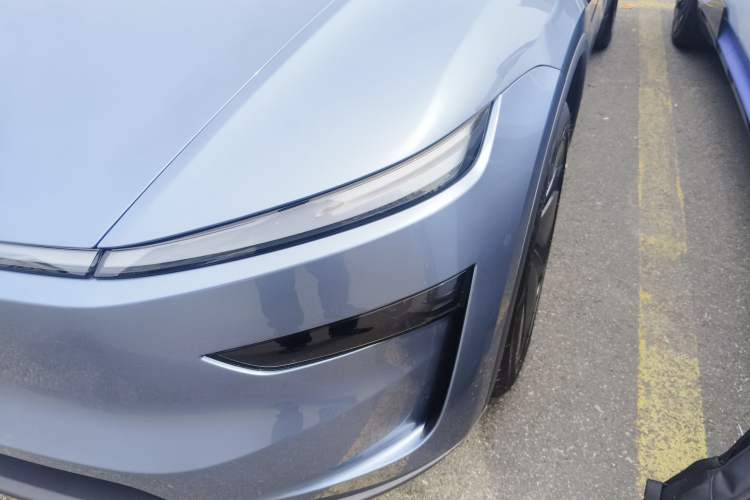 Used Tesla Model Y 2025 Rear-Wheel-Drive Version
