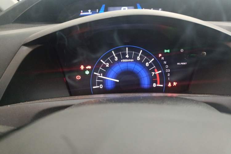 Used Honda Civic 2014 1.8L automatic luxury edition Instrument Cluster