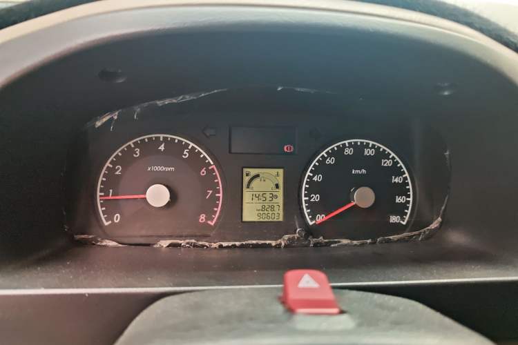 Used Suzuki Wagon R 2011 e 1.4L Manual Utility Model
