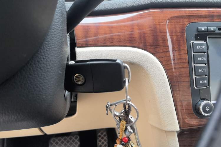 Used Volkswagen Lavida 2013 Restyled Classic 1.6L Automatic Comfort Edition Vehicle Key