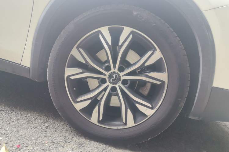 Used Infiniti QX30 2017 2.0T Four-Wheel Drive Fashion Edition