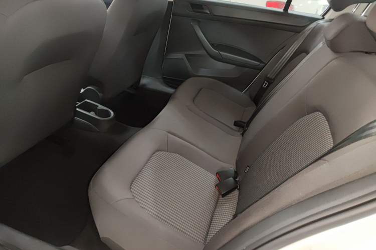 Used Volkswagen Santana 2021 1.5L Automatic Fashion Edition Left Rear Seat