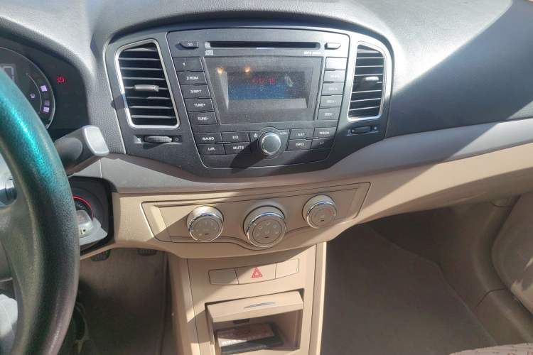 Used Roewe 350 2013 350S 1.5L Manual Xunchi Edition