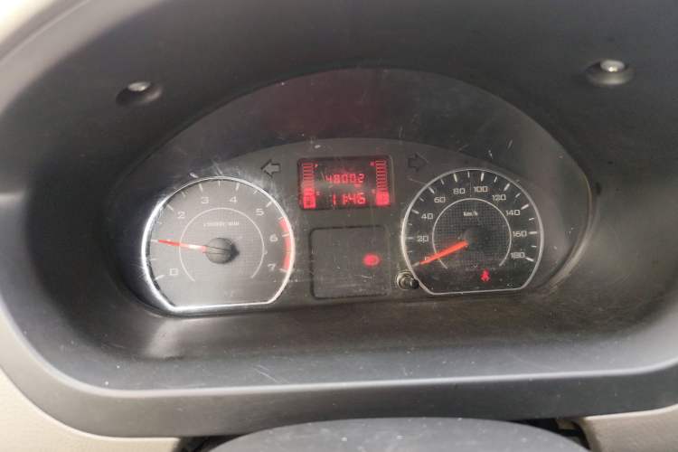 Used Wuling Rongguang V 2019 1.5L Window-Sealed Utility Model China VI LAR Instrument Cluster
