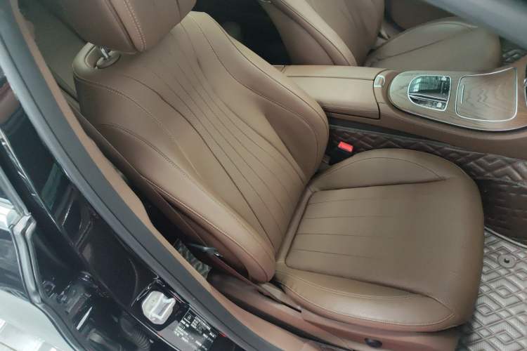 Used Mercedes-Benz E-Class 2020 E 300 L Stylish Model Right Front Seat