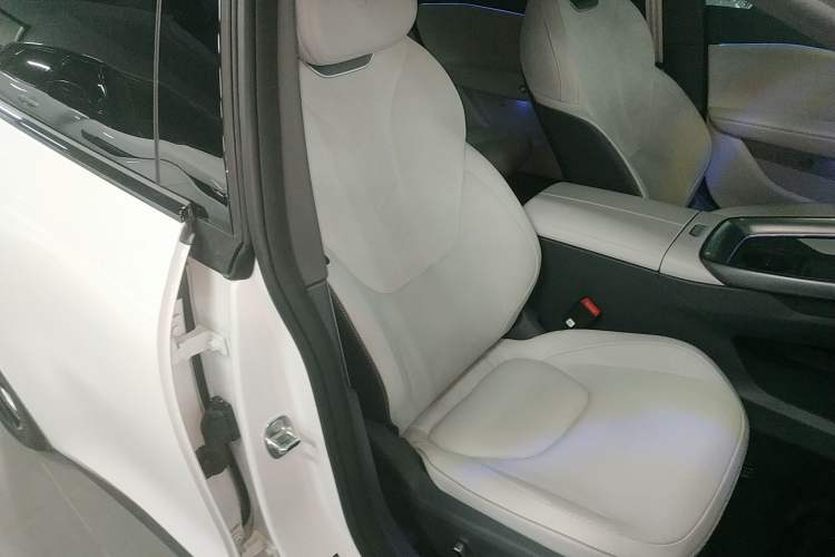 Used ARCFOX Alpha S5 2024 560MAX 185kW
