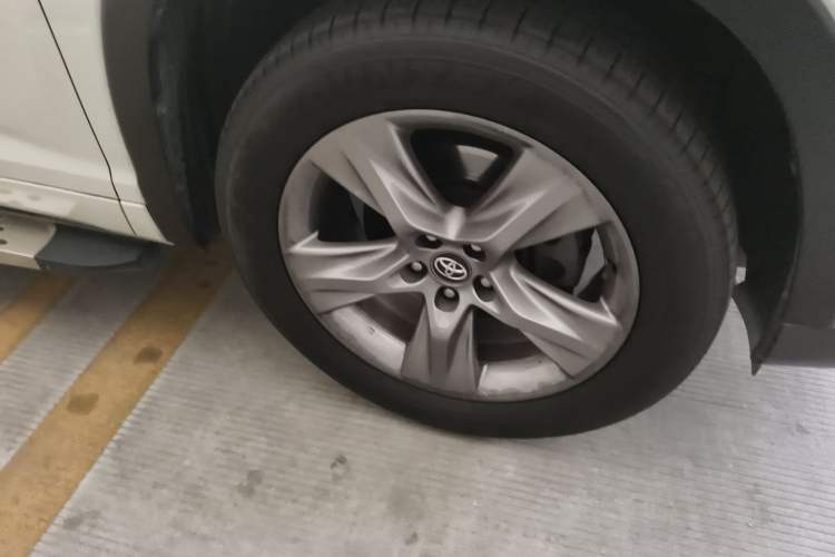 Used Toyota Highlander 2017 2.0T Four-Wheel Drive Luxury Edition 7 Seats
