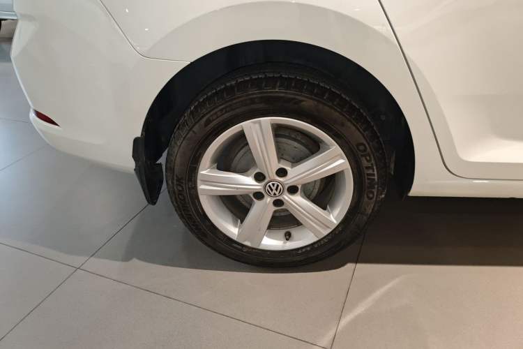 Used Volkswagen Santana 2015 HaoNa 1.6L Manual Fashion Edition
