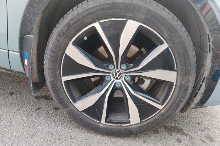 Used Volkswagen Tavendor 2023 380TSI Four-Wheel Drive R-Line First Edition
