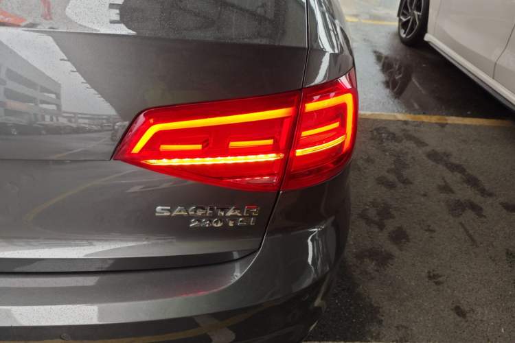 Used Volkswagen Sagitar 2015 230TSI Automatic Comfort Version Right Rear Taillight