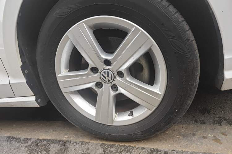 Used Volkswagen Lamando 2019 230TSI DSG Fashion Edition China V Standard