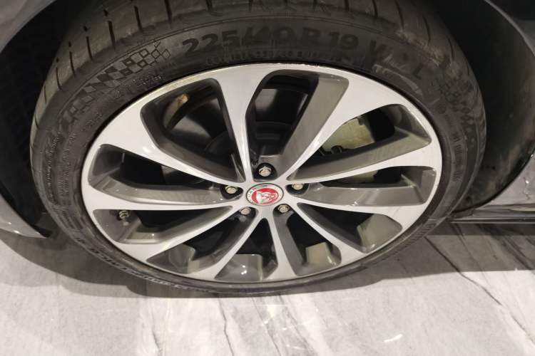 Used Jaguar XEL 2020 2.0T 200PS R-DYNAMIC Youth Sports Edition