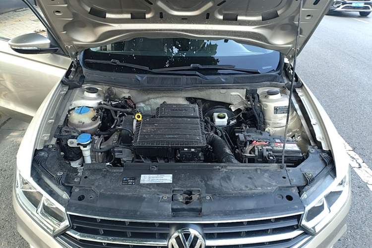 Used Volkswagen Bora 2016 1.6L Automatic Fashion Model