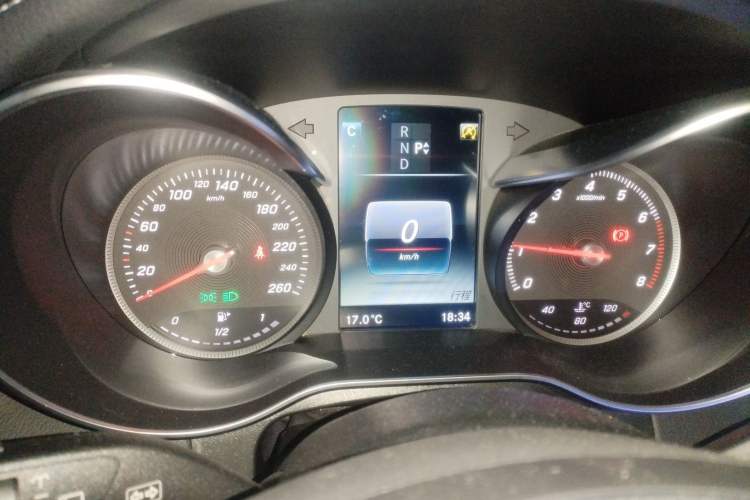 Used Mercedes-Benz GLC 2017 GLC 300 4MATIC Sport Edition Instrument Cluster