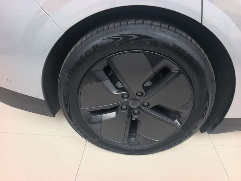 Used Li Auto i6 2025 Model Two-Wheel-Drive Standard Type — 25
