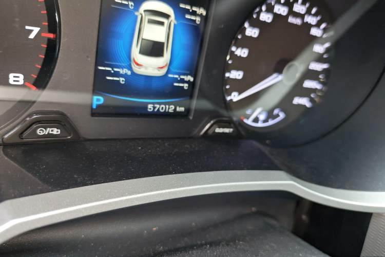 Used Geely Auto Emgrand GL 2018 1.4T DCT Prestige Smart Connectivity Version
