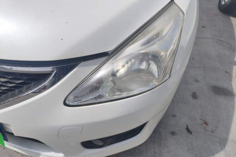 Used Nissan Tiida 2014 1.6L CVT Smart Model Left Front Headlight