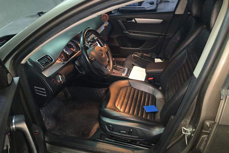 Used Volkswagen Magotan 2015 1.8TSI Advanced Model