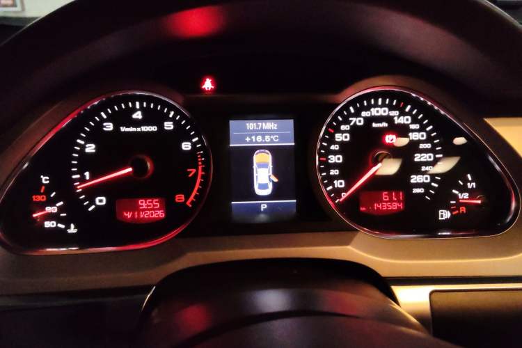 Used Audi A6L 2011 2.4L Luxury Edition Instrument Cluster