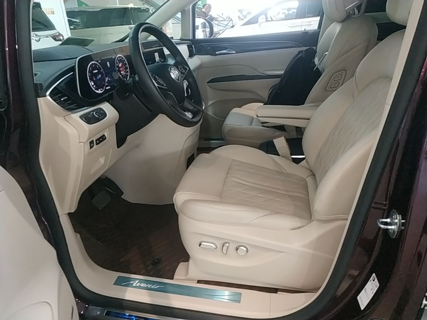 Vordere Reihe im Auto