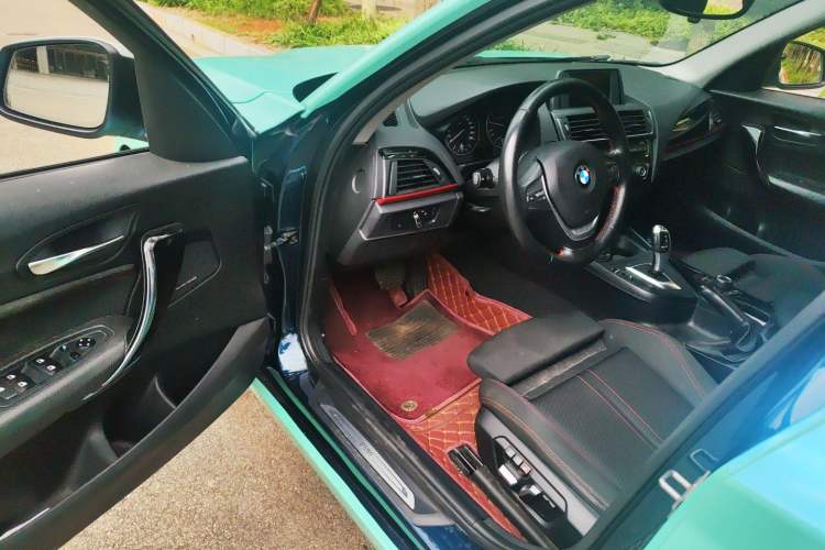 Used BMW 1 Series 2016 120i Sport Design Package
