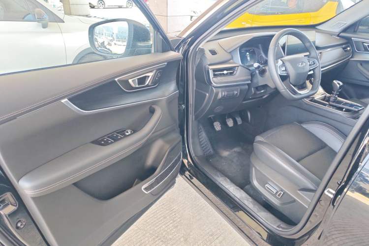 Used Chery Tiggo 8 2024 Honor Edition 230TCI Manual Advanced Version 5 Seats
