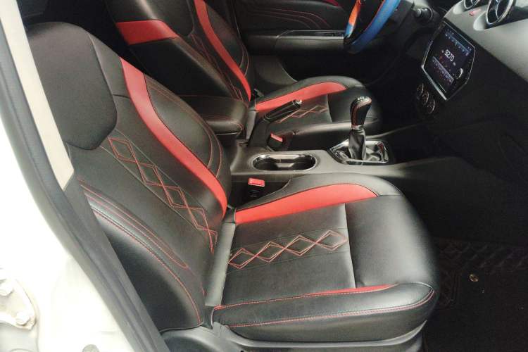 Used Soueast DX3 2018 1.5T SRG Manual Luxury Model
