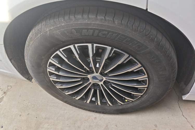 Used Denza D9 2022 DM-i 970 Four-Wheel Drive Flagship Model