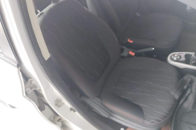 Used CHANGAN Benni 2015 1.4L IMT Prestige Model China V Standard