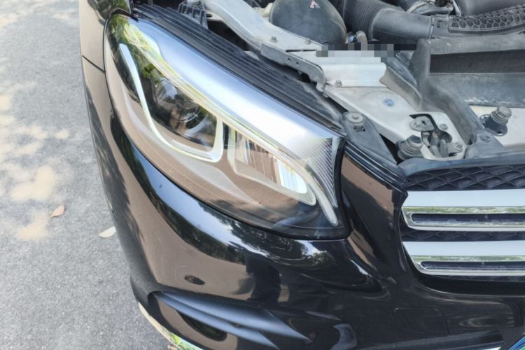 Used Mercedes-Benz GLC 2018 Facelift GLC 260 4MATIC Luxury Edition
