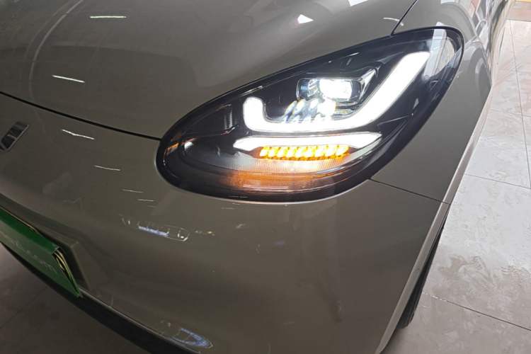 Used Wuling Bingo 2023 410 km Lingxi Deluxe Edition
