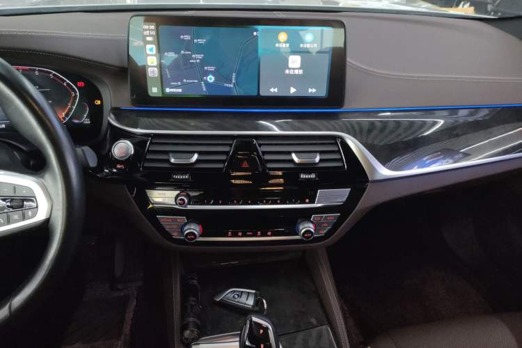 Used BMW 5 Series 2022 525Li M Sport Package Audio And AC Panel