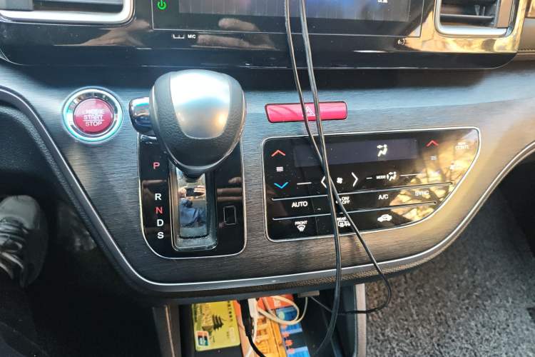 Used Honda Elysion 2016 2.4L Luxury Edition