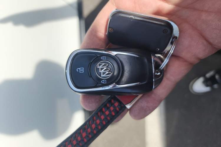 Used Buick GL6 2019 18T 6-Seater Connected Luxury Version China VI Standard
