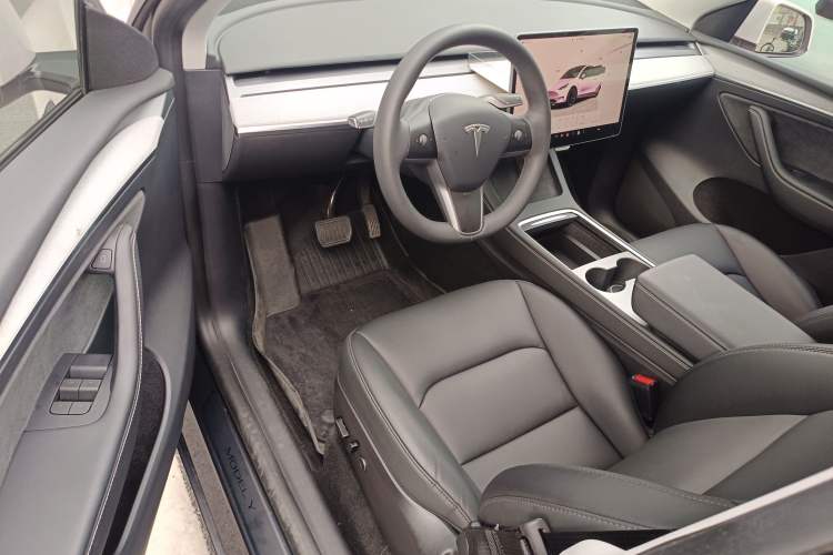 Used Tesla Model Y 2024 Rear-Wheel-Drive Version Driver Seat