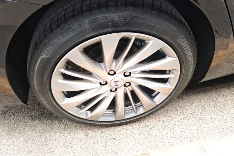 Used Buick LaCrosse 2025 Platinum Avia Edition
