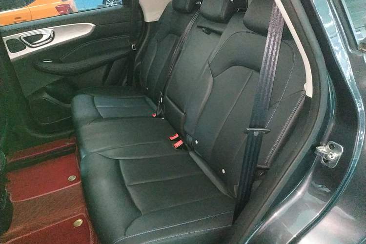 Used Roewe RX5 2023 PLUS 330TGI Automatic Trendsetting Smart Edition Left Rear Seat