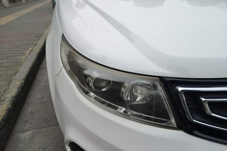 Used Geely Auto Vision 2016 1.5L Manual Happiness Edition Right Front Headlight