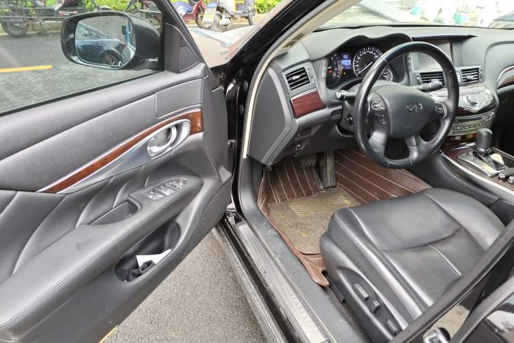 Used Infiniti Q70 2017 Q70L 2.5L Enjoyment Edition Driver Seat