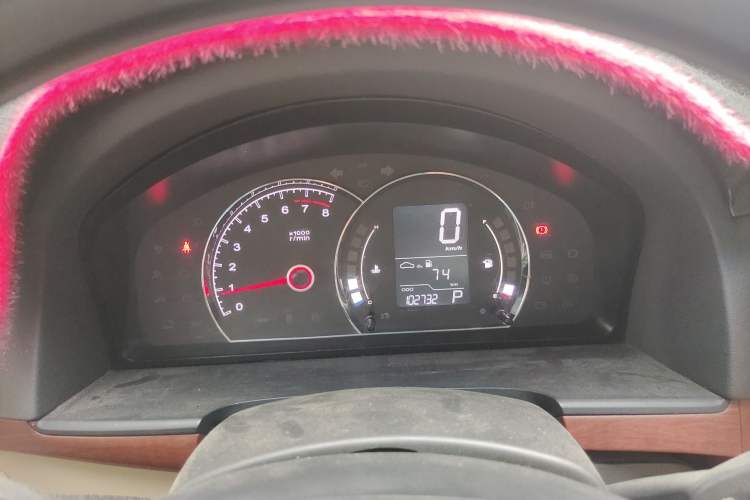 Used Roewe 350 2013 350C 1.5L Automatic Xunyue Edition Instrument Cluster