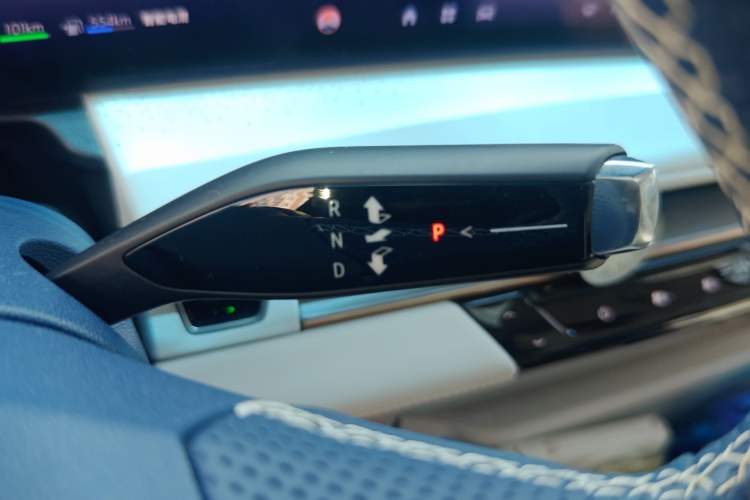 Used Buick GL8 New Energy 2024 Lu Zun Luxury Edition 7-Seater